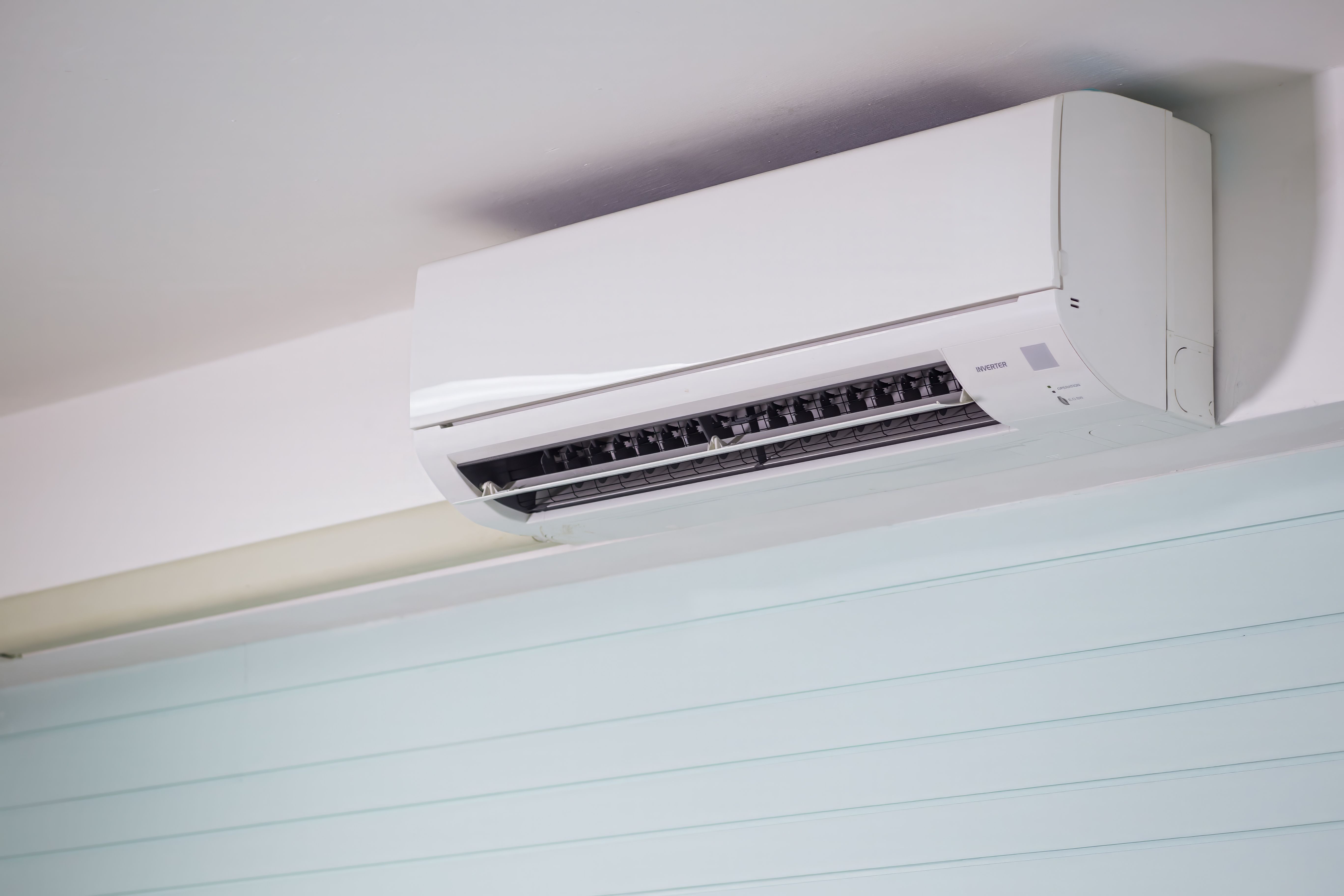 Air conditioning installation